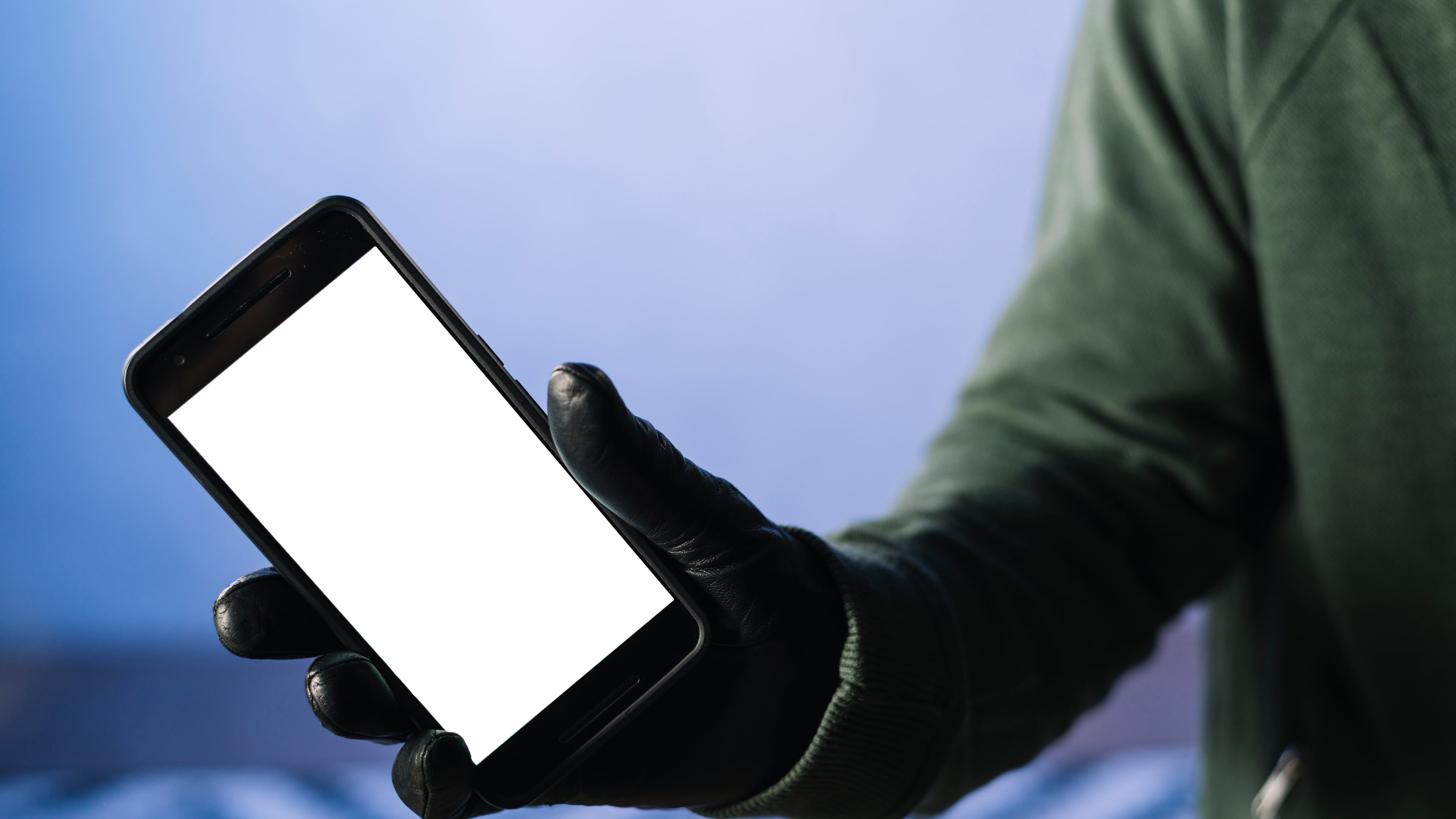 Un acceso sospechoso a alguna de tus cuentas puede convertirse en un problema mayor si no actúas rápido. Es importante saber qué hacer ante un hackeo. Foto: Freepik.