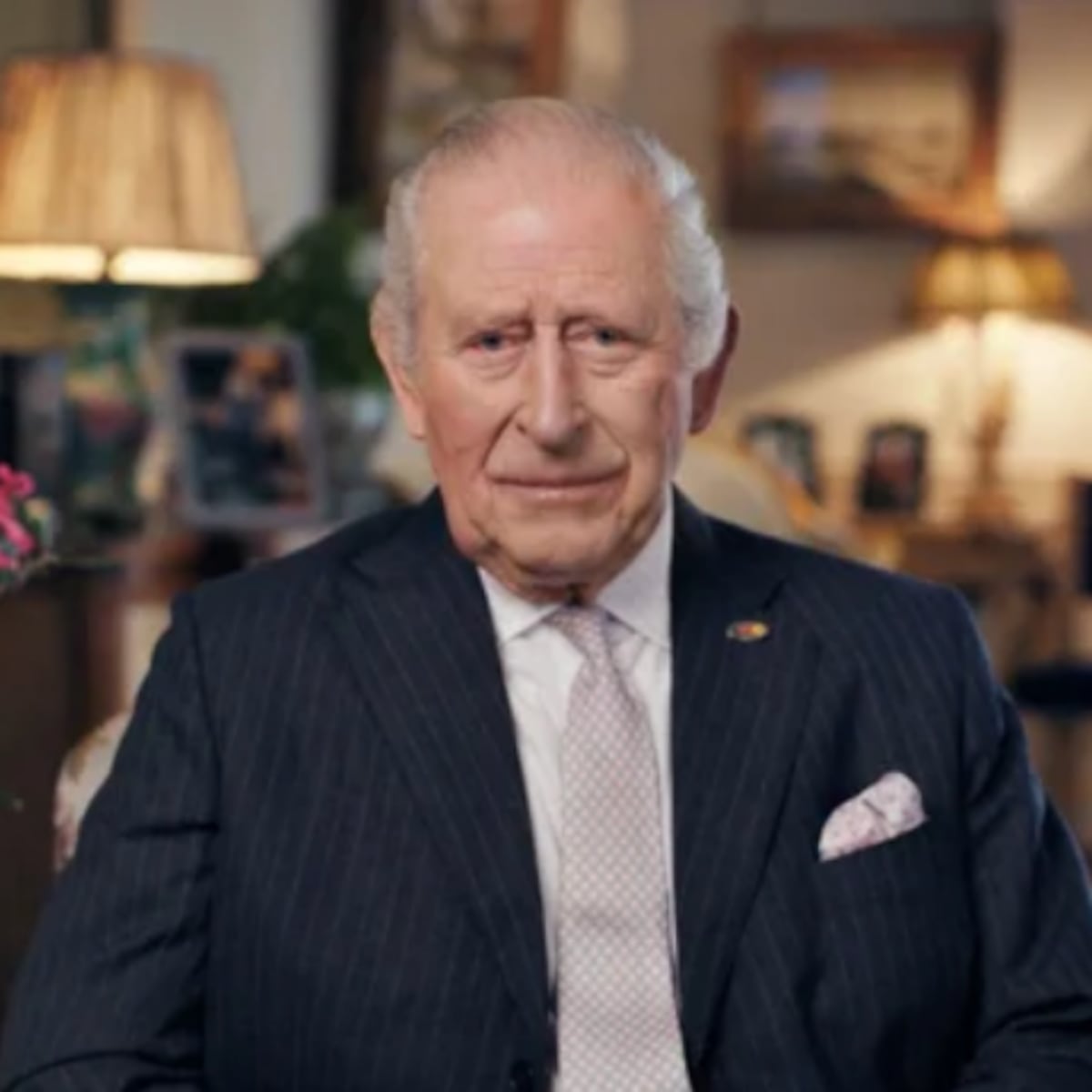 Rey Carlos III muestra progreso en tratamiento contra cáncer Rey Carlos III muestra progreso en tratamiento contra cáncer