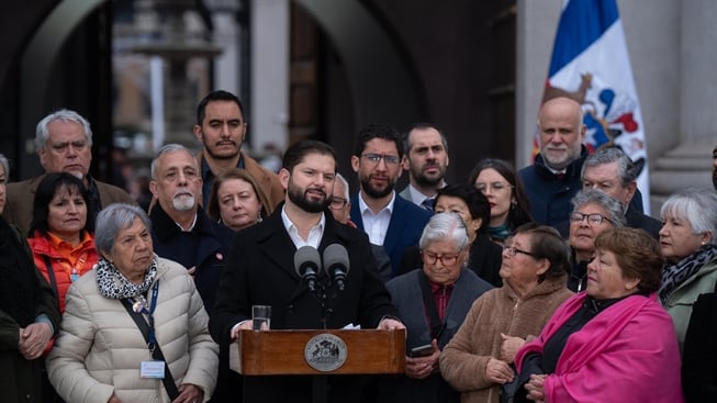Presidente Gabriel Boric celebró el aumento de la PGU