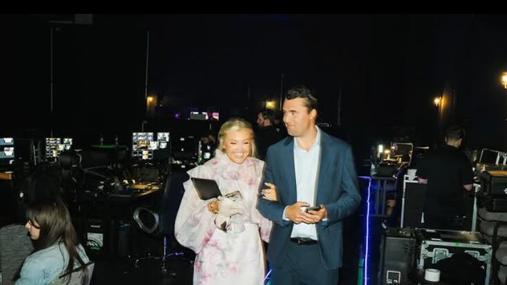 Charlie Kirk y su esposa