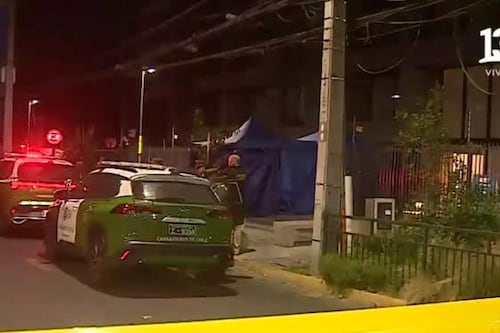 Mujer muere tras caer desde piso 14 en La Florida: indagan episodio de violencia intrafamiliar