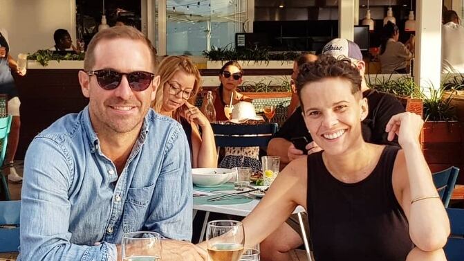 El doctor reconoció que la pérdida de su esposa le ha dejado una "cicatriz más grande que el amor que tenía" por ella.