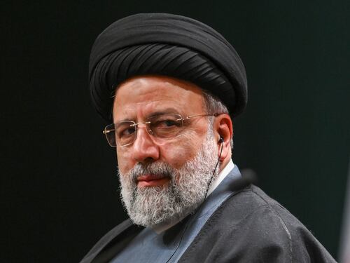 Confirman muerte del Presidente de Irán tras caer el helicóptero donde viajaba