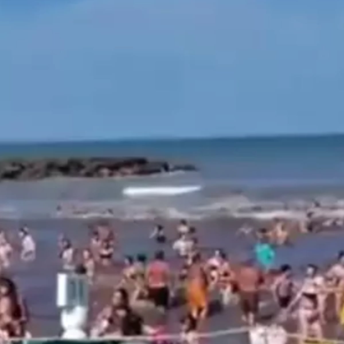 Mini tsunami en Argentina: dramáticos relatos y consecuencias Mini tsunami en Argentina: dramáticos relatos y consecuencias