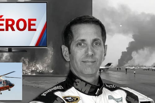 Murió Greg Biffle, pero queda su legado: así voló su helicóptero para ayudar en el huracán Helene