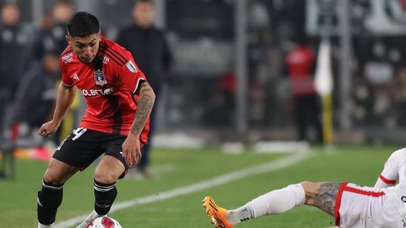Según informaron en DSports, el mediocampista habría sido ofrecido a Colo Colo, sin embargo, el club albo no se pronunció respecto de la propuesta.