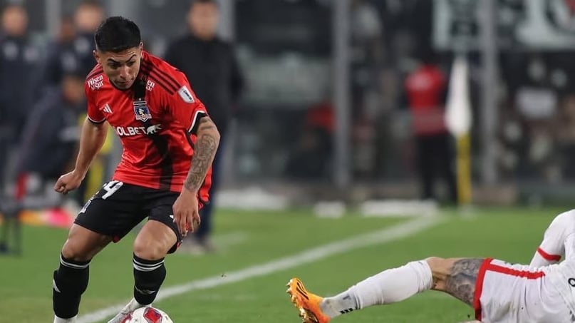 Según informaron en DSports, el mediocampista habría sido ofrecido a Colo Colo, sin embargo, el club albo no se pronunció respecto de la propuesta.