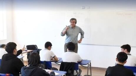Uno de los beneficios estatales que se considera para los estudiantes es el bono por logro escolar.