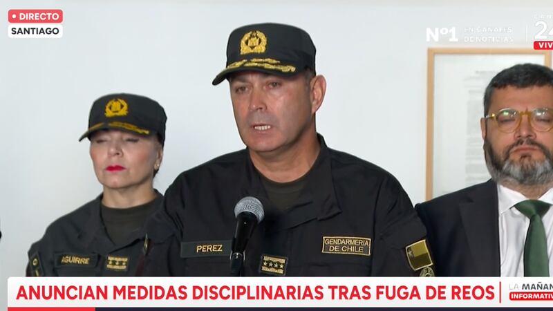 Gendarmería tomó medidas disciplinarias tras la fuga de dos reos de la exPenitenciaría: director regional metropolitano fue removido