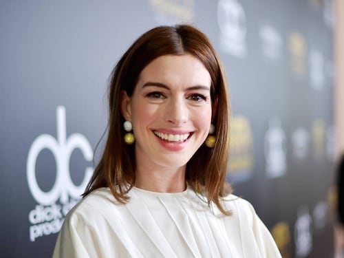 Anne Hathaway confirma guion de ‘El Diario de la Princesa 3’