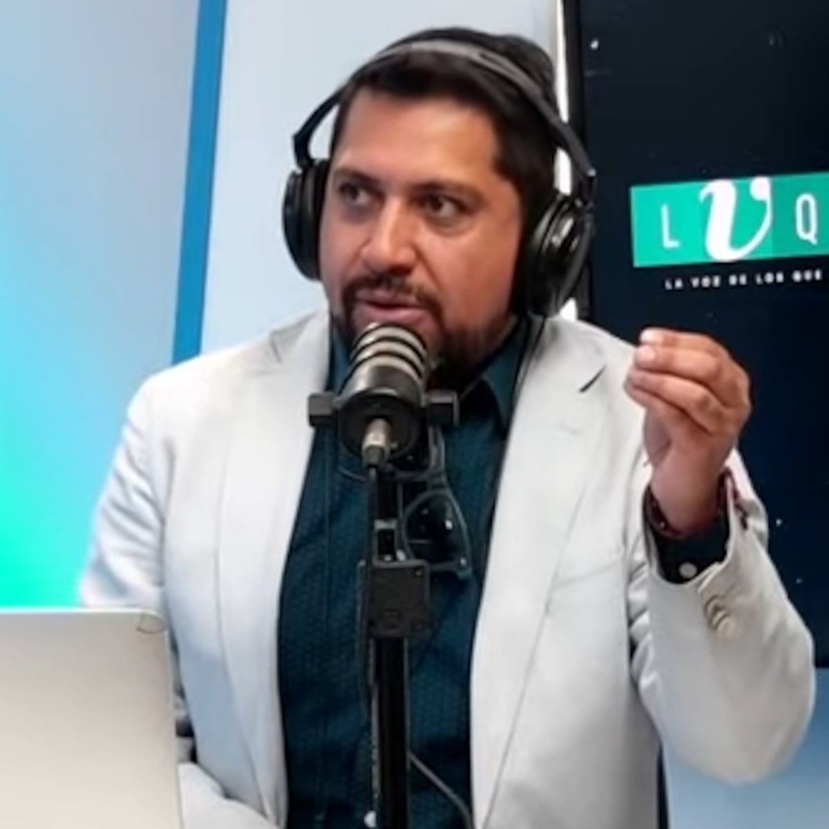 Rodrigo Herrera pide prudencia ante denuncia de acoso contra Presidente Boric Rodrigo Herrera pide prudencia ante denuncia de acoso contra Presidente Boric