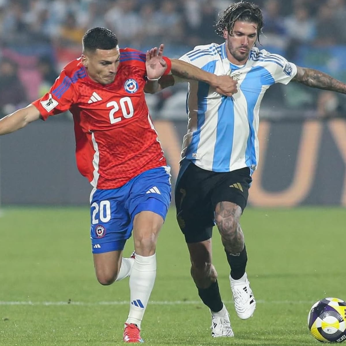 Prensa argentina se burla de selección chilena con estadística y recuerdo a Arturo Vidal Prensa argentina se burla de selección chilena con estadística y recuerdo a Arturo Vidal
