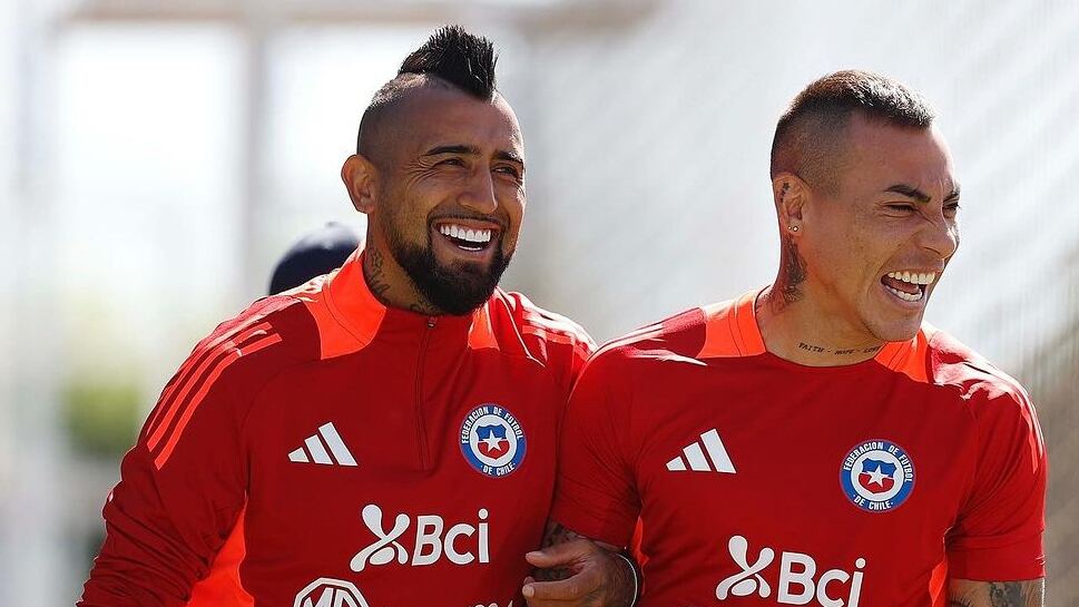 Juvenal Olmos aconsejó a Ricardo Gareca explicarle a los seleccionados los motivos de por qué no había convocado antes a Vidal y por qué ahora sí decidió llamar al jugador de Colo Colo para los partidos ante Perú y Venezuela.