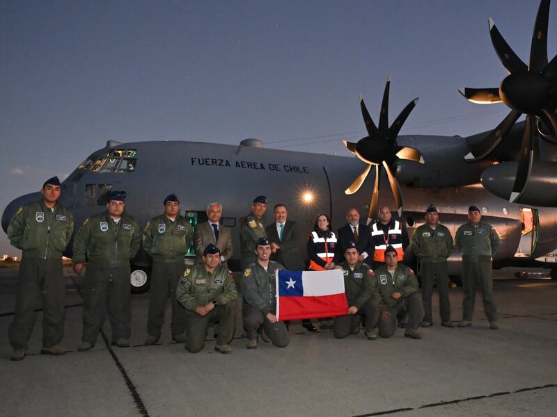 Por inundaciones en Bolivia: Fuerza Aérea de Chile trasladó hasta La Paz cinco toneladas de ayuda humanitaria para familias de las zonas más afectadas