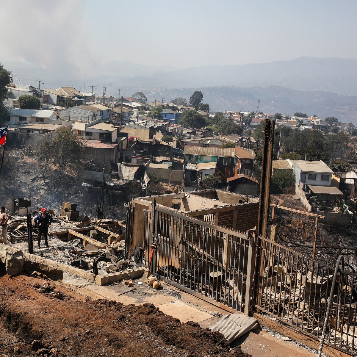 Funcionario de Senapred en prisión por incendios en Valparaíso Funcionario de Senapred en prisión por incendios en Valparaíso