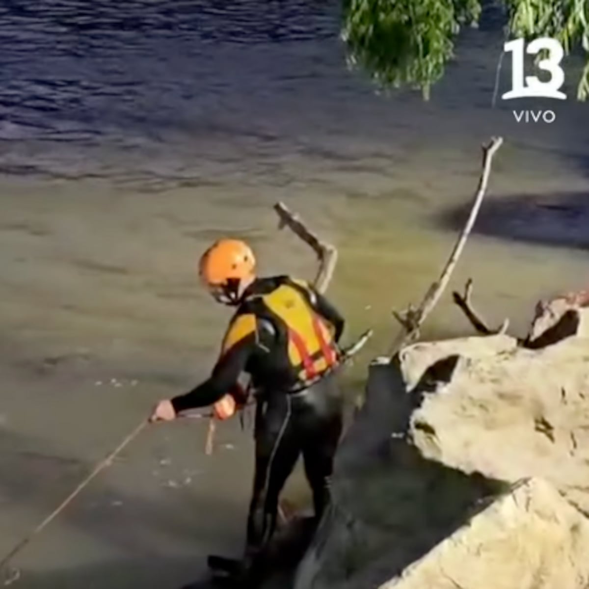 Encuentran cuerpo de adolescente desaparecido en río Maipo Encuentran cuerpo de adolescente desaparecido en río Maipo