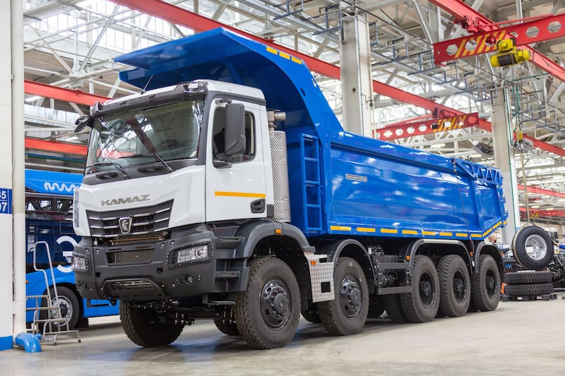 Kamaz acorta su jornada ante el colapso del mercado ruso de camiones