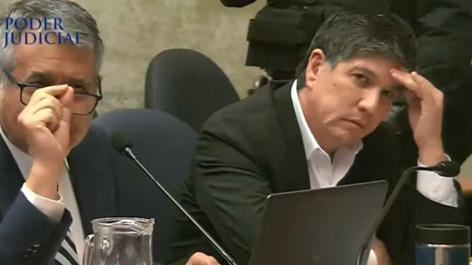 El senador socialista Fidel Espinoza ha sido uno de los políticos que ha visitado en Capitán Yáber al exsubsecretario de Interior.