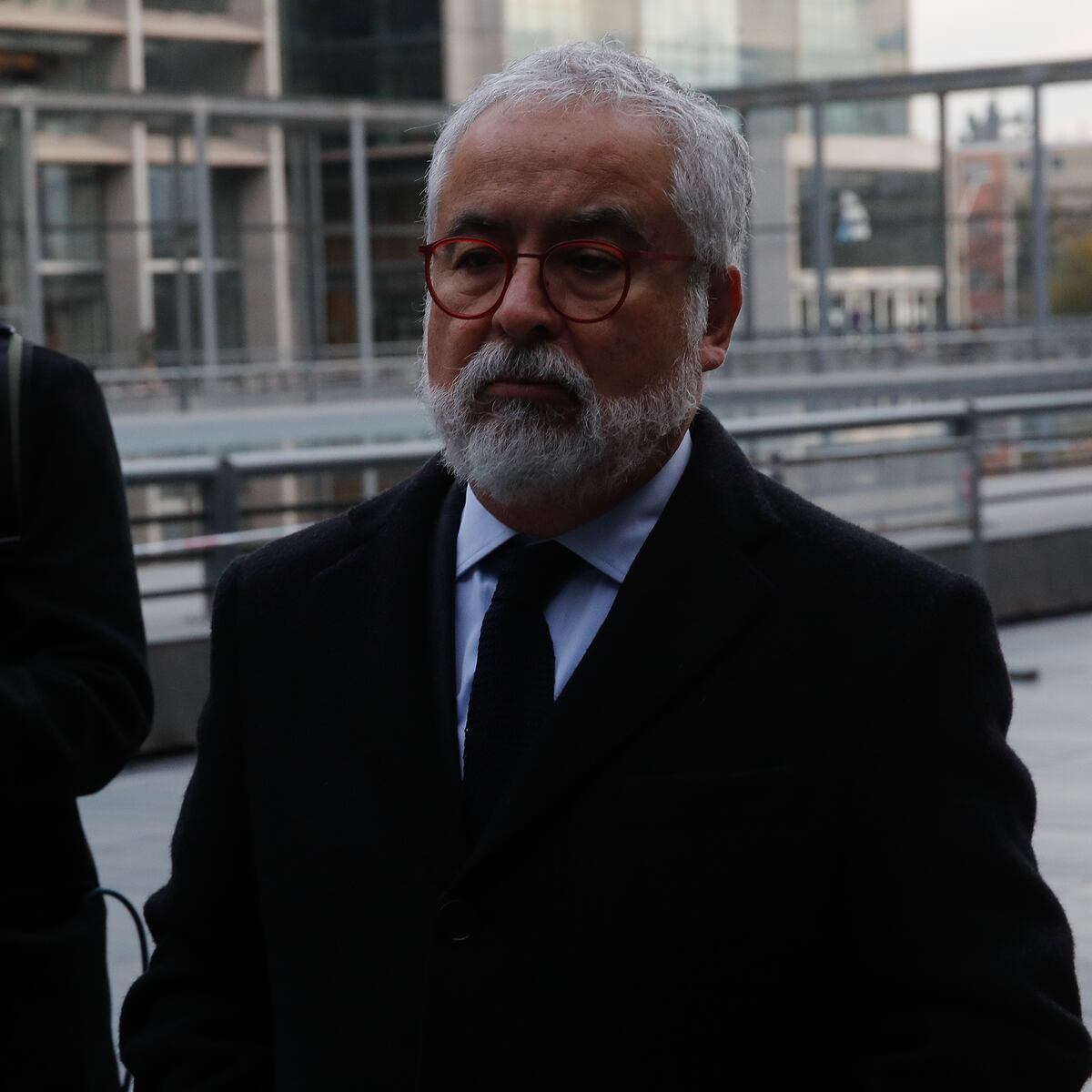 Fiscalía entrega 770 mil páginas de conversaciones de Luis Hermosilla Fiscalía entrega 770 mil páginas de conversaciones de Luis Hermosilla