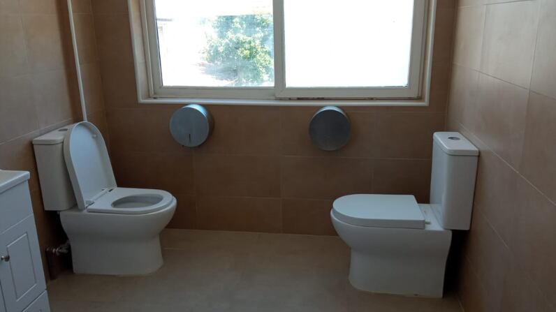 Baños munipalidad de Unión | Fuente: Facebook de Jarol Fuchslocher