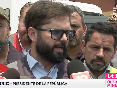 “Estamos destinando más recursos”: Presidente Boric visitó la zona devastada por los incendios forestales en el Biobío