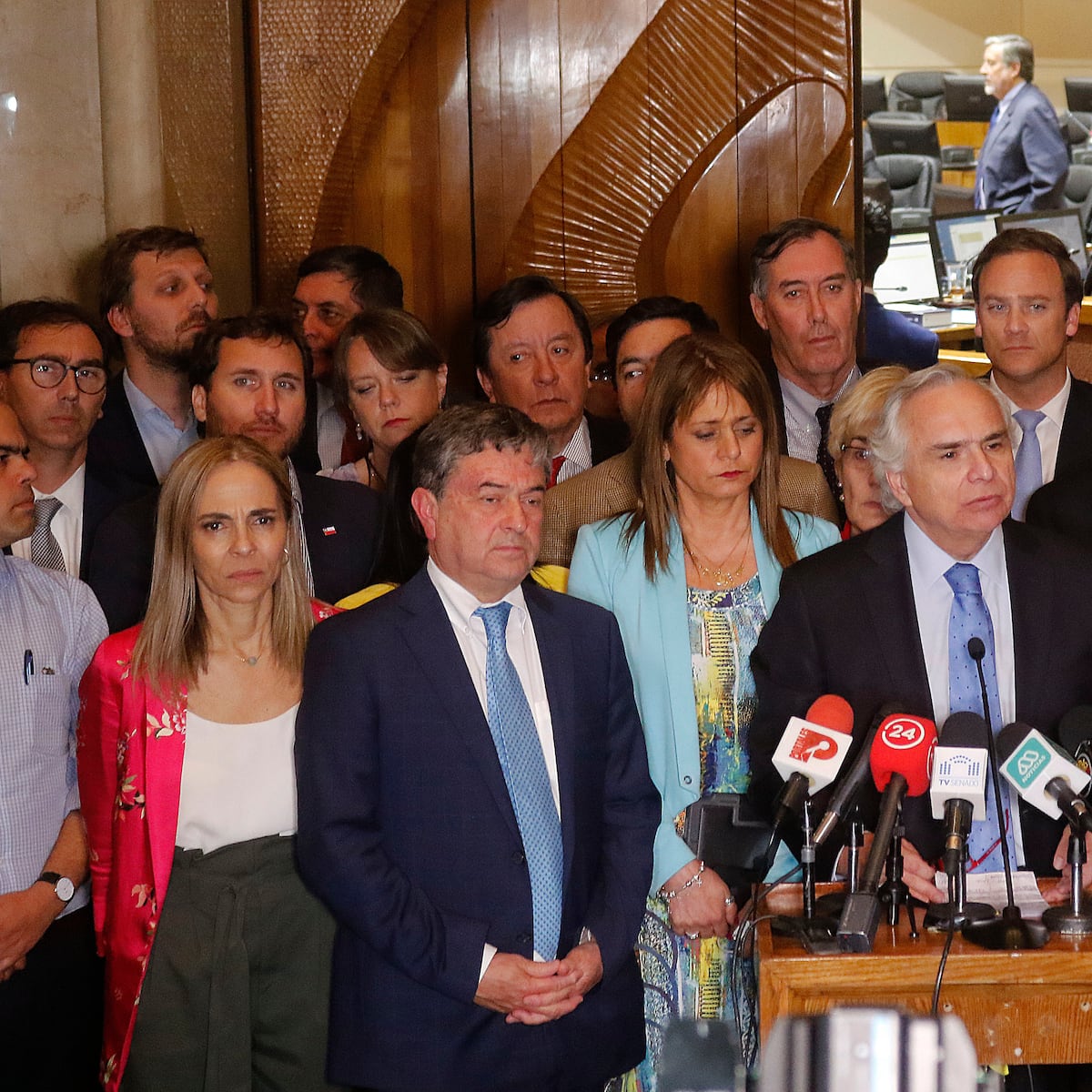 Chadwick aclara reunión con Ward: solo temas políticos Chadwick aclara reunión con Ward: solo temas políticos