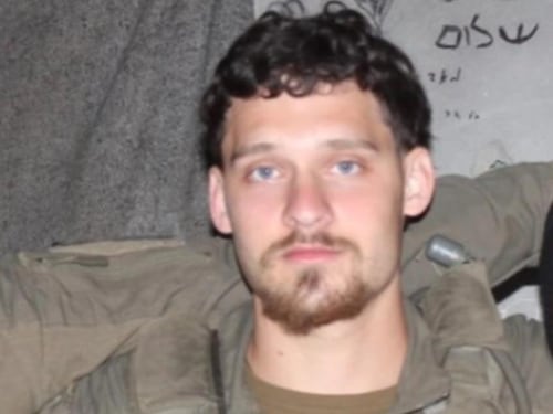 Ingresan querella contra ciudadano israelí-ucraniano por crímenes cometidos en Gaza: acusado estaría en Chile