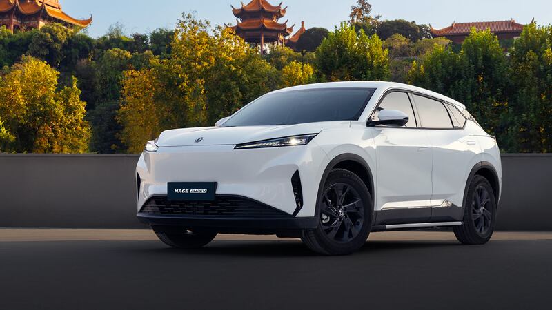 Fabricantes chinos Dongfeng Motor y Changan Auto en conversaciones avanzadas para fusionarse