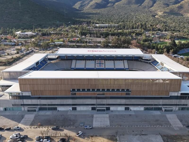 “¡Tenemos recepción final!”: Las Condes dio luz verde al Claro Arena y la UC confirma que debutará en su estadio en el duelo contra Unión Española