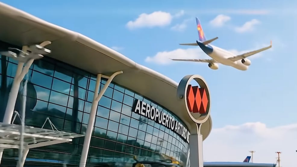 Aeropuerto de Santiago con Metro