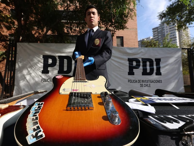 PDI recuperó “en tiempo récord” instrumentos robados desde la sala de ensayo de exintegrante de Chancho en Piedra