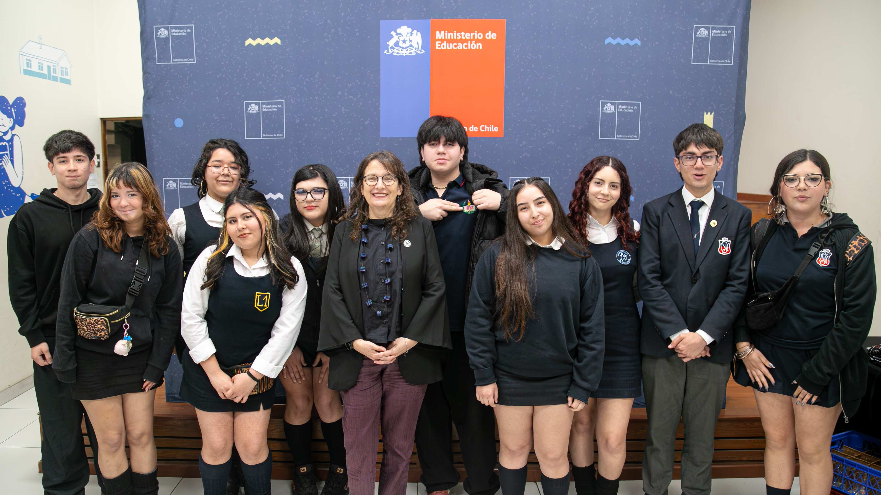 Mineduc con Liceos emblemáticos