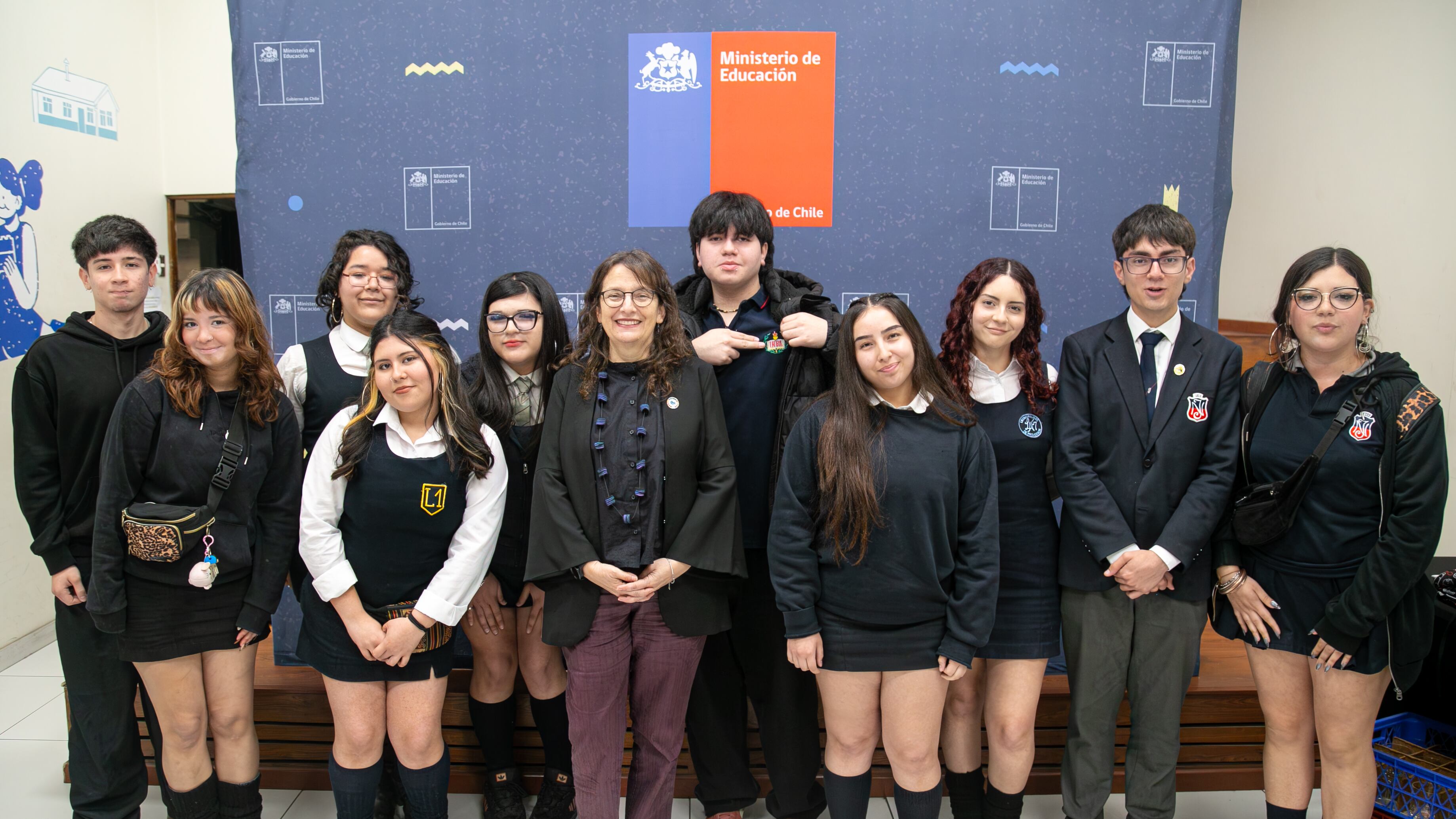 Mineduc con Liceos emblemáticos