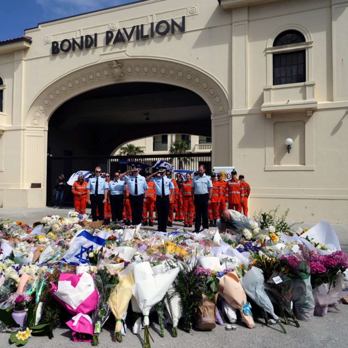 Tiroteo en playa de Australia: padre e hijo responsables de 15 muertes Tiroteo en playa de Australia: padre e hijo responsables de 15 muertes