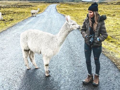 Viajar sola para reconectar con mi interior: ¿Cómo fortalecer mi amor propio en un viaje?