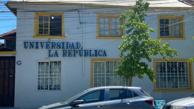 Universidad La República