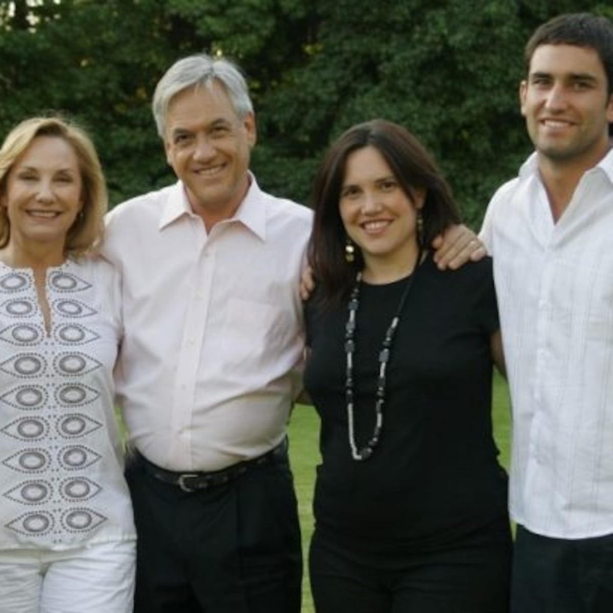 Familia Piñera Morel paga millonaria cifra en impuestos por herencia Familia Piñera Morel paga millonaria cifra en impuestos por herencia