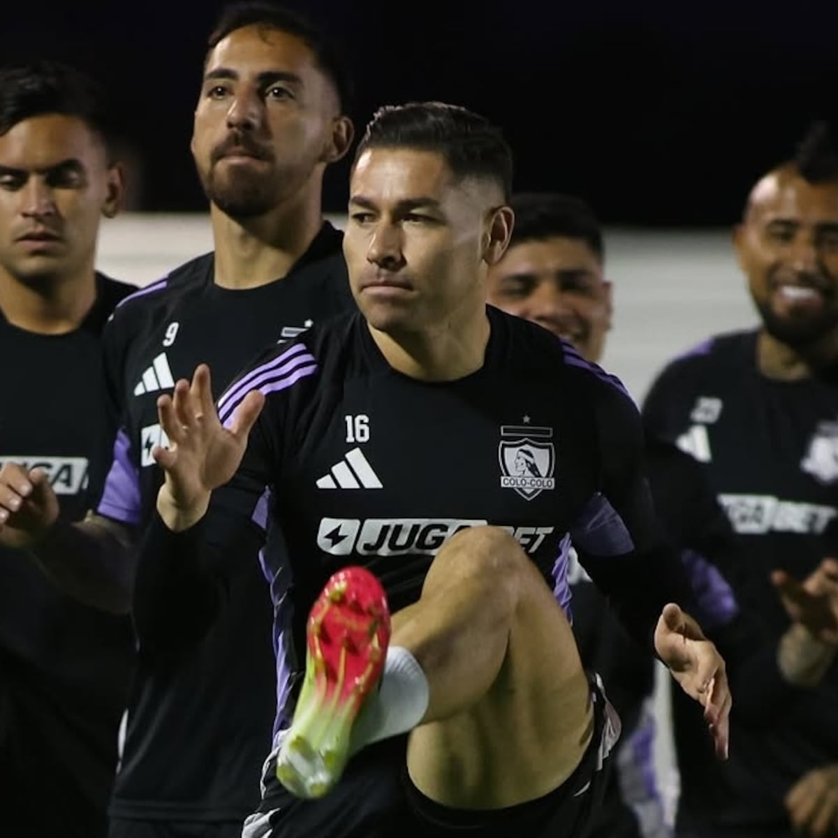 Almirón relega a millonario refuerzo en formación titular de Colo Colo ante Fortaleza Almirón relega a millonario refuerzo en formación titular de Colo Colo ante Fortaleza