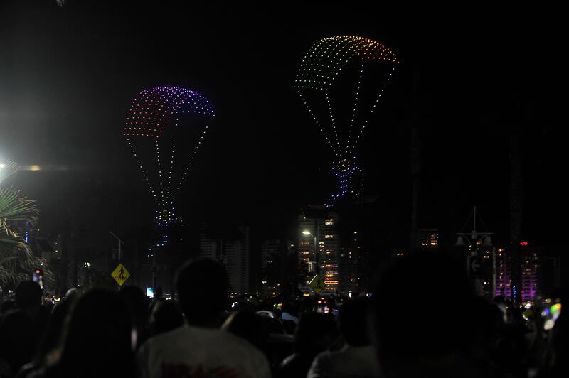 IQUIQUE: Show de drones por año nuevo | 01 de enero de 2025 / IQUIQUE
La Municipalidad de Iquique dispuso de un show de drones en Playa Cavancha para recibir el nuevo año.
FOTO: CRISTIAN VIVERO BOORNES/AGENCIAUNO