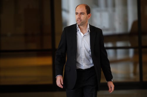 Mientras espera en Miami por el fallo de la justicia de Estados Unidos, Sergio Jadue se volvió a casar