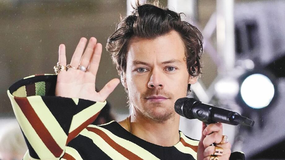 Es uno de los cantantes más famosos del momento