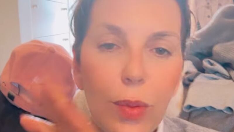 “Voy a tener que llegar directamente a la clínica”: Fran García‑Huidobro sufre caída en el aeropuerto de Lima