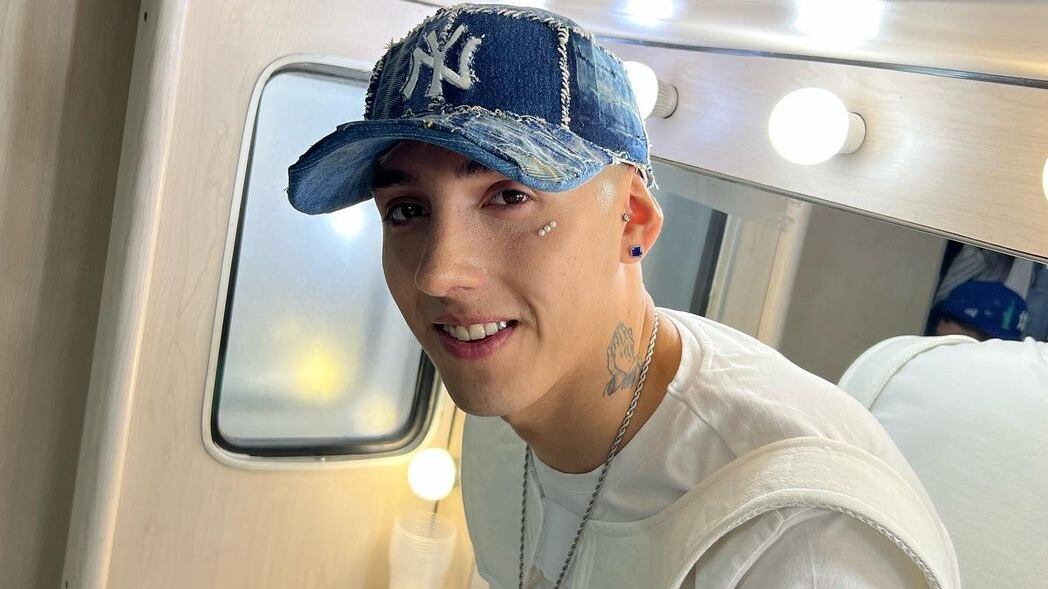 El cantante urbano sufrió un inesperado accidente médico durante su estadía en Argentina.