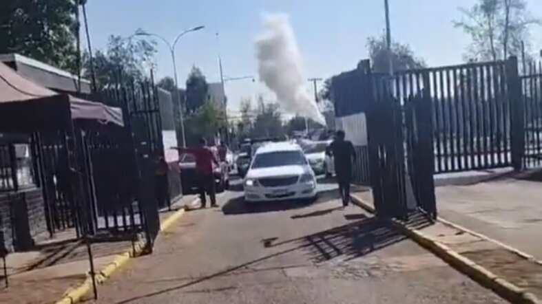 El ingreso de la carroza del "Guatón Carlos" al Monumental