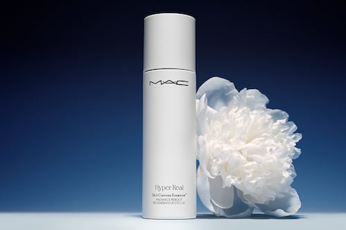 Hyper Real Skincanvas: piel hidratada y luminosa, lista para el maquillaje con M·A·C Cosmetics