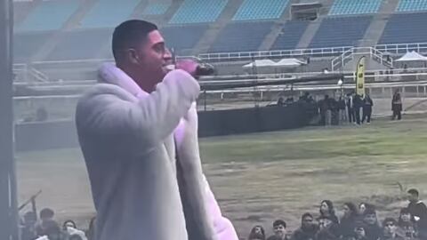 Sammis Reyes, del deporte a la música: a puro rap en festival urbano.