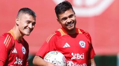 El defensor de River Plate sería uno de los titulares de la selección chilena ante Paraguay luego de recuperarse de una molestia física.