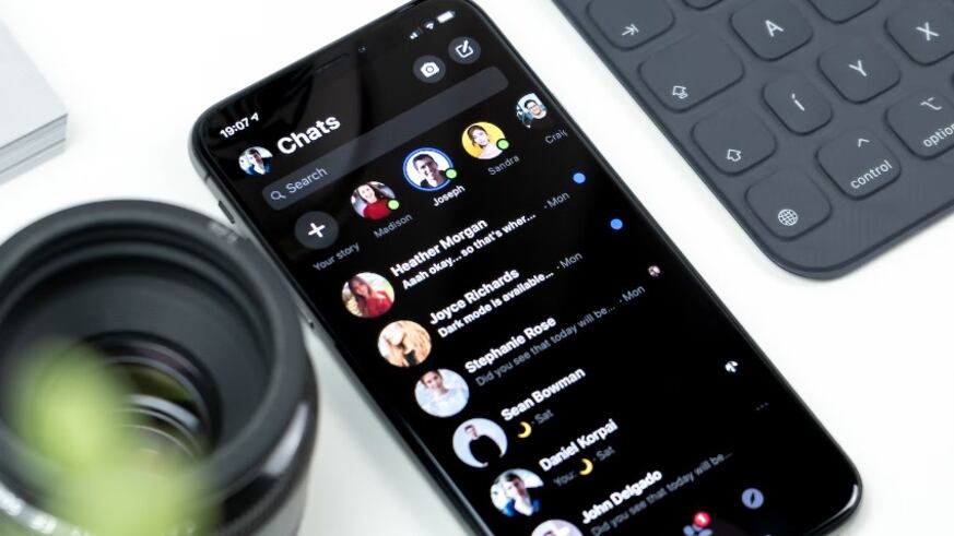 No era mayor de edad cuando comenzó a recibir esa clase de mensajes