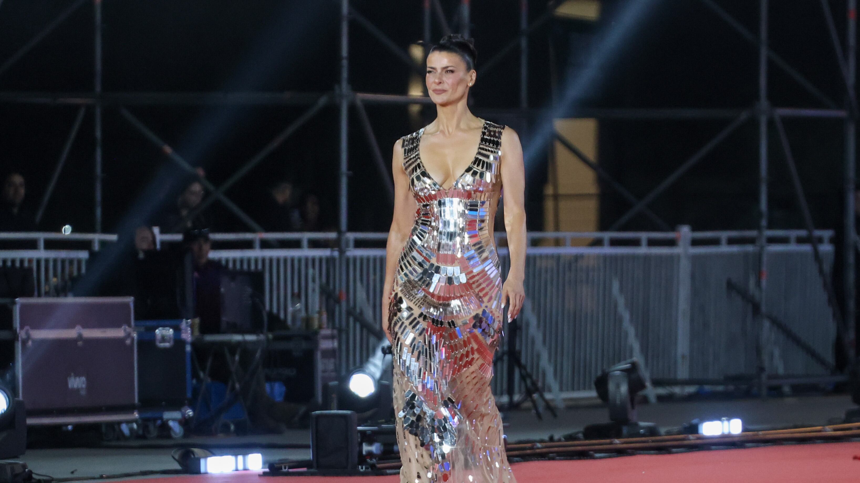 FESTIVAL VIÑA 2025 : Tonka Tomicic Gala del Festival Viña del Mar | 21 FEBRERO 2025/ VALPARAISO
Tonka Tomicic durante la Gala del Festival de Viña del Mar 2025, en el Sporting de Viña del Mar.
FOTO: SEBASTIANA RÍOS MORALES/AGENCIAUNO