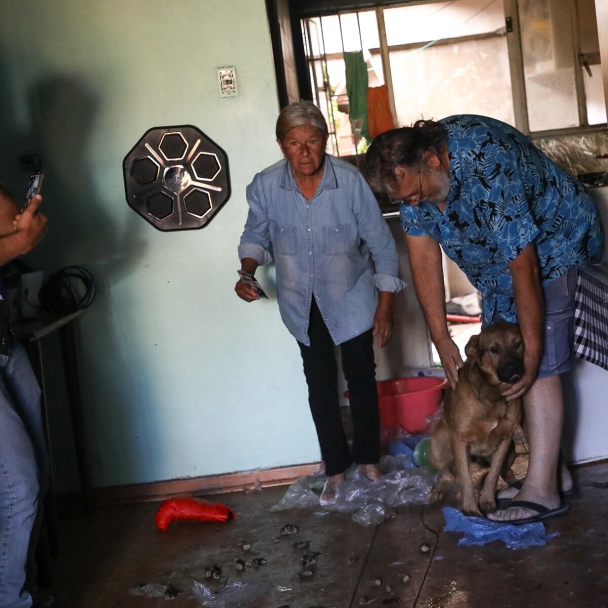 Rescatan perrito abandonado en La Florida Rescatan perrito abandonado en La Florida